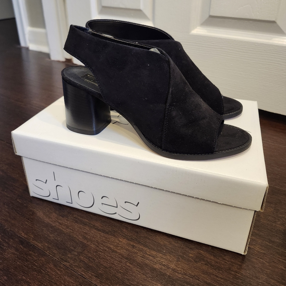 NEW Topshop Black Peep Toe Block Heel - Size 8.5